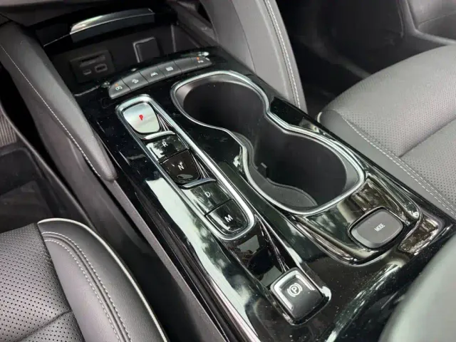 Buick Envision Plus — Фото автомобиля 9