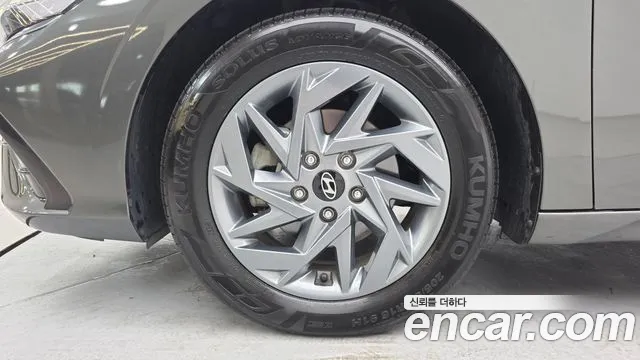 Hyundai Avante CN7 — Фото автомобиля 5