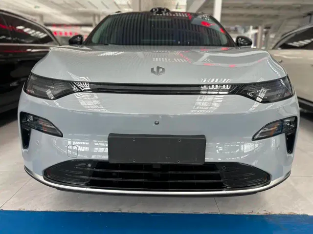 Leapmotor C11 — Фото автомобиля 2