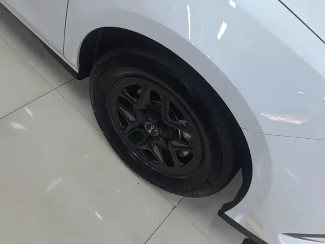 BYD Seal 05 DM-i — Фото автомобиля 6