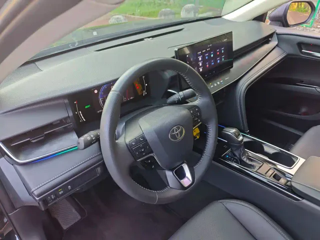 Toyota Camry — Фото автомобиля 19