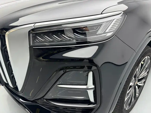 Hongqi HS5 — Фото автомобиля 10