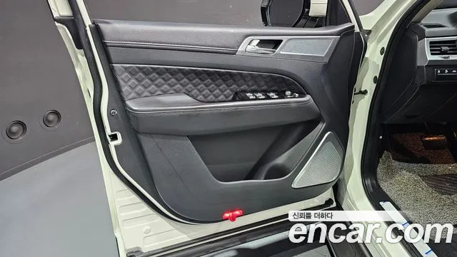 KG_Mobility_Ssangyong Rexton — Фото автомобиля 20