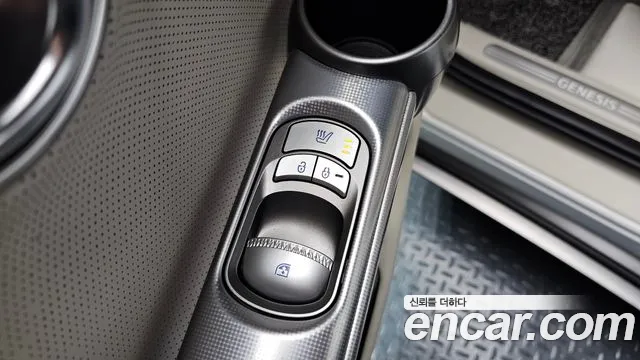 Genesis GV60 — Фото автомобиля 29