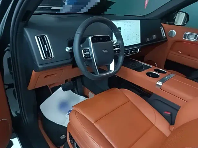 Li Auto L9 — Фото автомобиля 9
