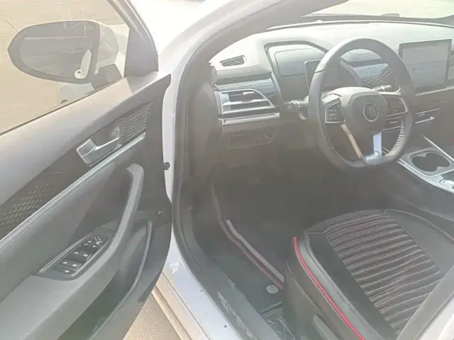 BYD Qin PLUS — Фото автомобиля 15