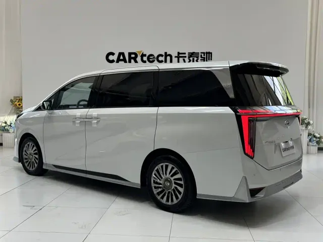 GAC Trumpchi M8 — Фото автомобиля 10
