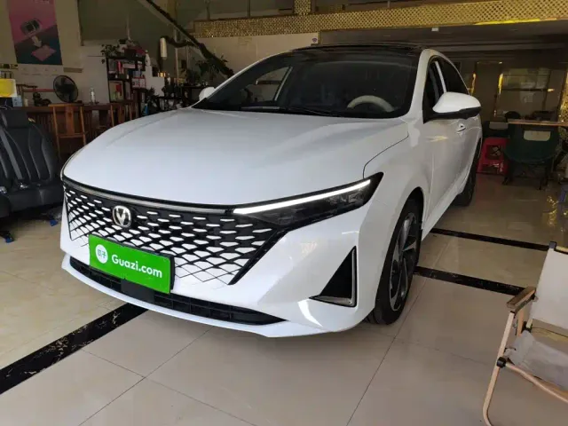 Фотография автомобиля — Changan Raeton Plus
