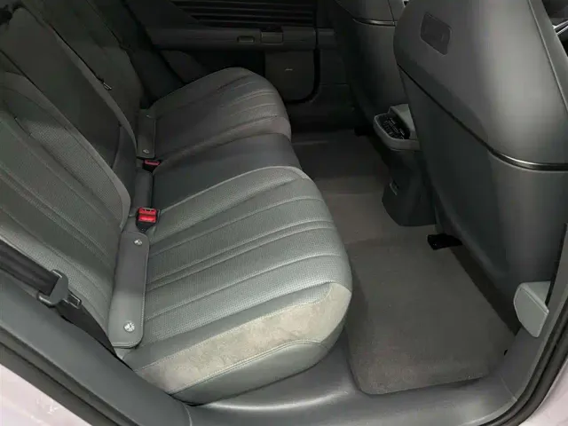 Audi E5 Sportback — Фото автомобиля 16