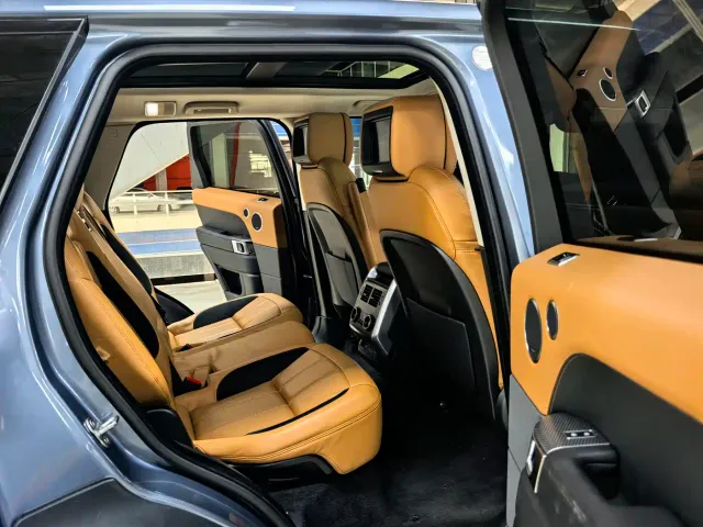 Land Rover Range Rover Sport — Фото автомобиля 9