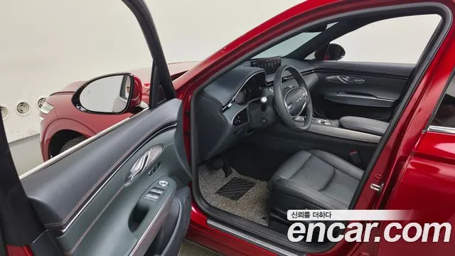 Genesis GV70 2.5T Бензин AWD — Фото автомобиля 8