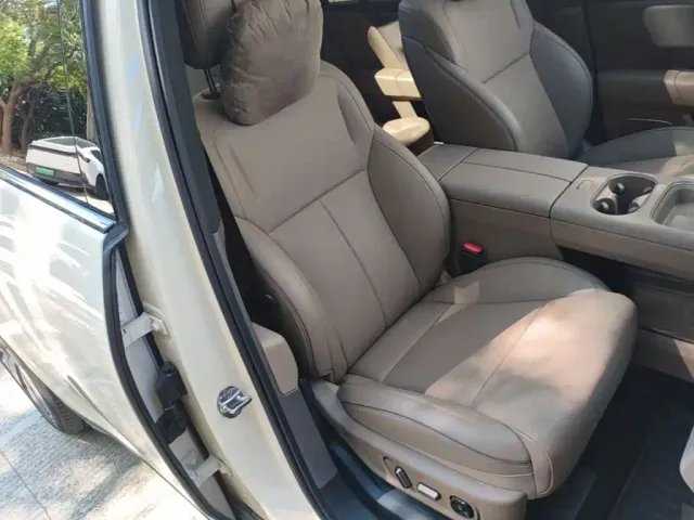 Li Auto i6 — Фото автомобиля 24
