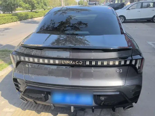 Lynk & Co 03 — Фото автомобиля 5