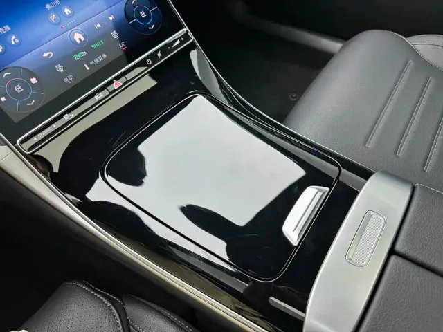 Mercedes-Benz C-Class — Фото автомобиля 12
