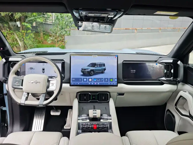 BYD FangChengBao Leopard 8 — Фото автомобиля 15