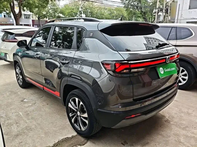 Changan CS35 Plus — Фото автомобиля 4