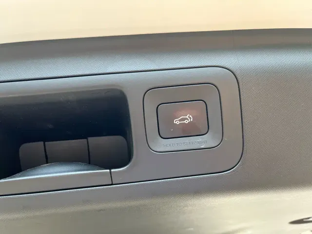 GAC Trumpchi E8 — Фото автомобиля 25