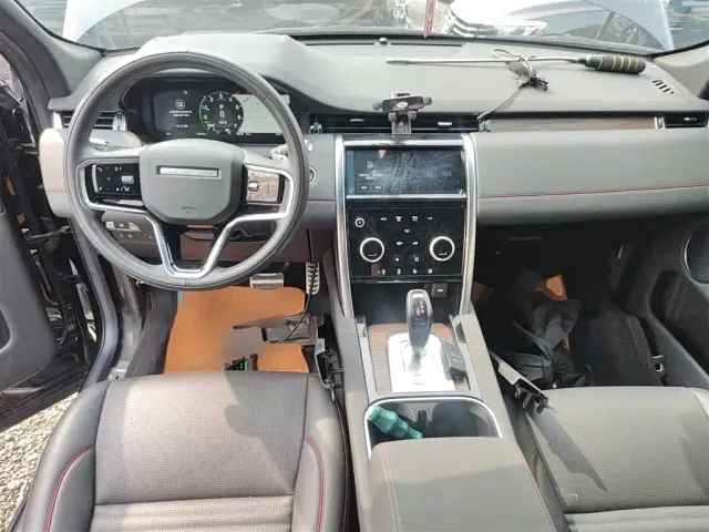 Land Rover Discovery Sport — Фото автомобиля 5