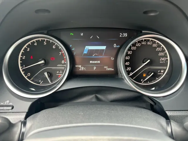 Toyota Camry — Фото автомобиля 15