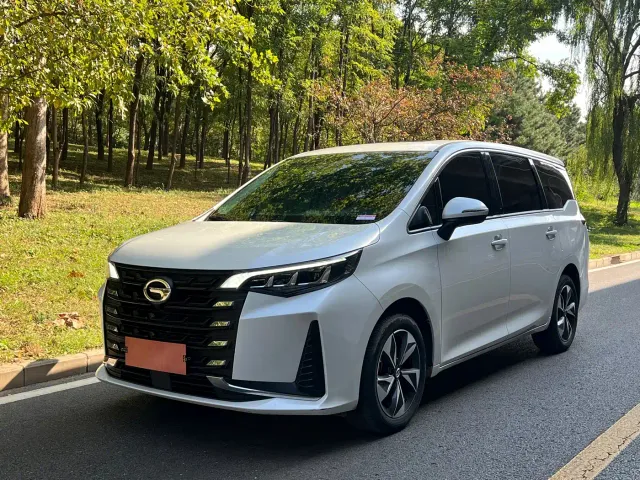 Фотография автомобиля — GAC Trumpchi M6