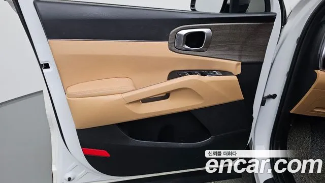 Kia Sorento Sorento 4-е поколение Бензин 2.5T 2WD — Фото автомобиля 19