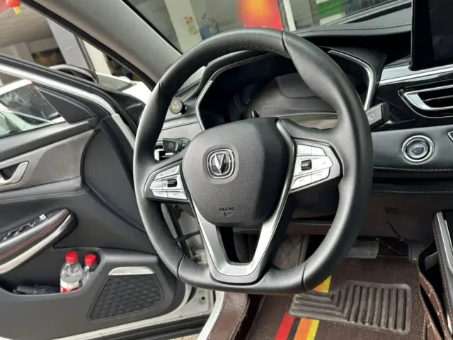 Changan CS75 — Фото автомобиля 14