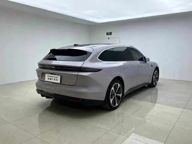 Nio ET5 Touring — Фото автомобиля 4