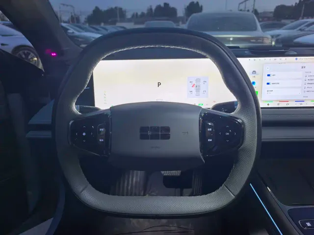 Geely Galaxy E8 — Фото автомобиля 5