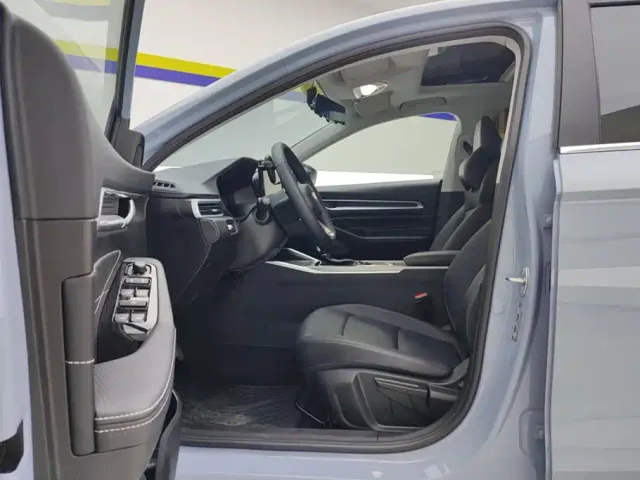 Geely Emgrand — Фото автомобиля 9
