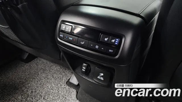 Hyundai Palisade Palisade Дизель 2.2 4WD — Фото автомобиля 17