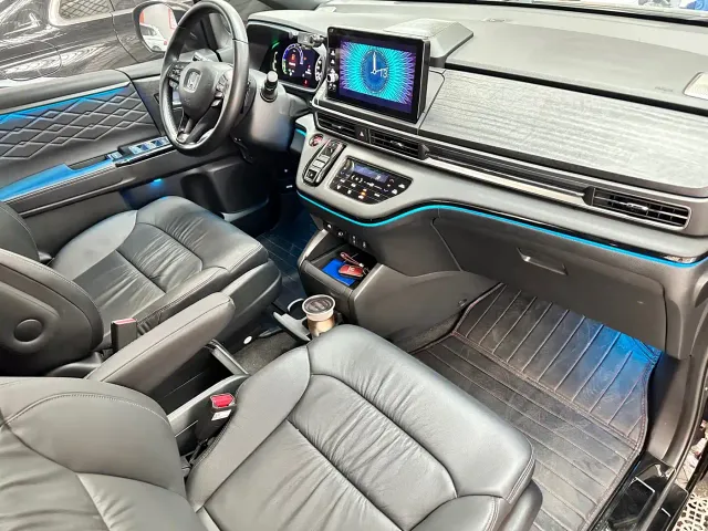 Honda Elysion — Фото автомобиля 14