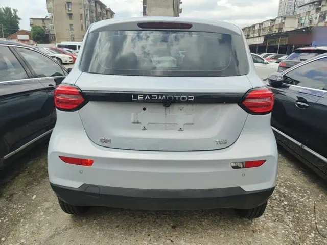 Leapmotor T03 — Фото автомобиля 5
