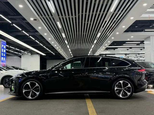 Nio ET5 Touring — Фото автомобиля 7