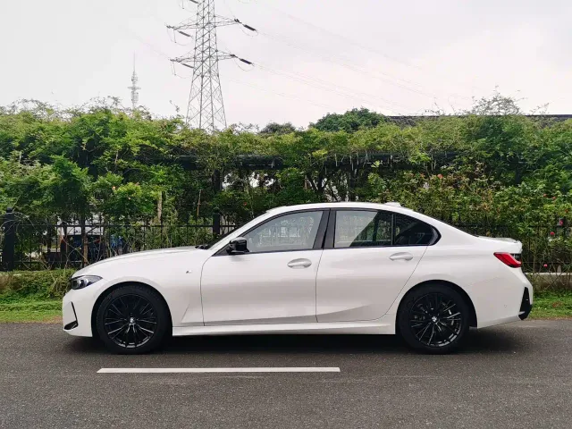 BMW 3 Series — Фото автомобиля 3