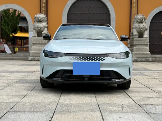 Leapmotor C01 — Фото автомобиля 2