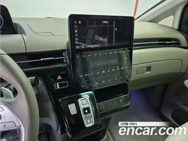 Hyundai Staria — Фото автомобиля 10
