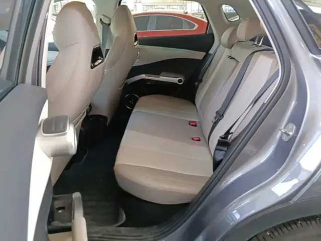 BYD Yuan PLUS — Фото автомобиля 16