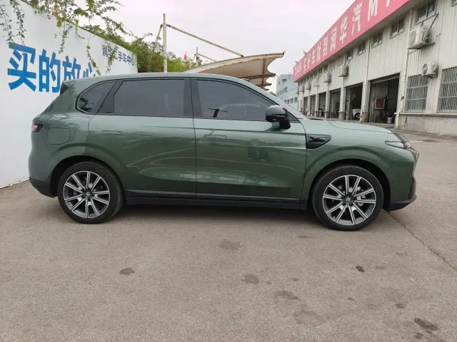 Leapmotor B10 — Фото автомобиля 3