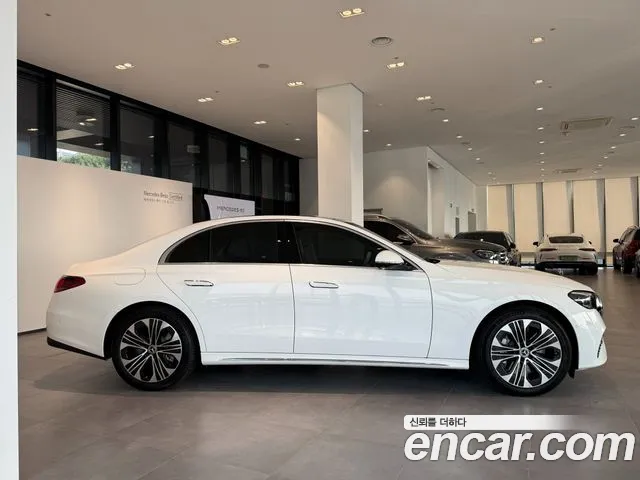 Mercedes-Benz E-Class E-класс W214 — Фото автомобиля 9