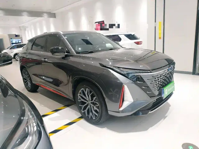 Changan Z6 — Фото автомобиля 3