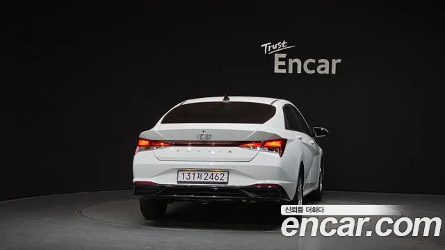 Hyundai AVANTE Avante (CN7) — Фото автомобиля 4
