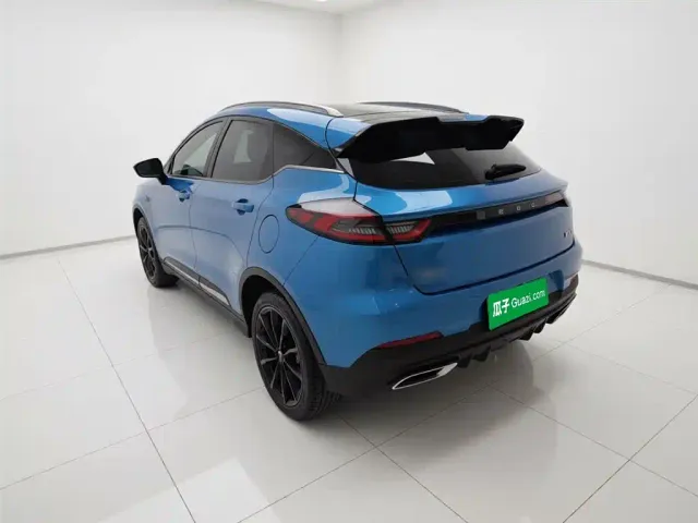 Geely Emgrand S — Фото автомобиля 4