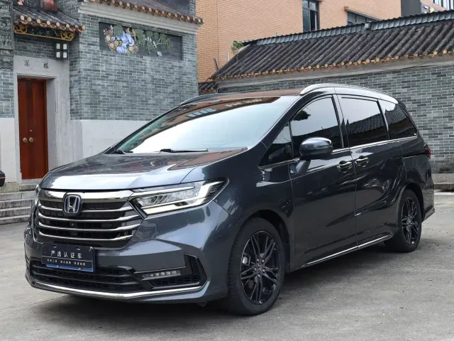 Фотография автомобиля — Honda Odyssey