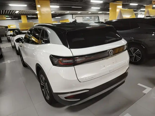 Volkswagen ID.4 X — Фото автомобиля 4