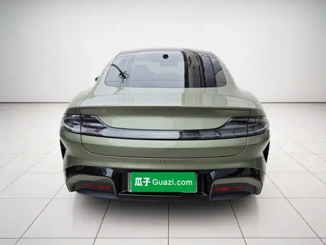 Xiaomi SU7 — Фото автомобиля 3
