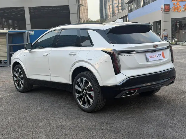 Cadillac XT5 — Фото автомобиля 12