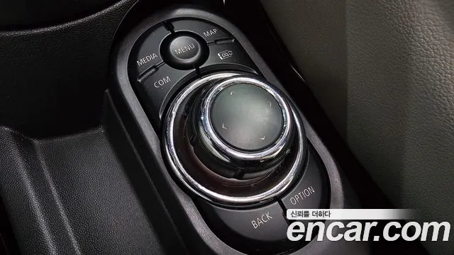 Mini Cooper — Фото автомобиля 17