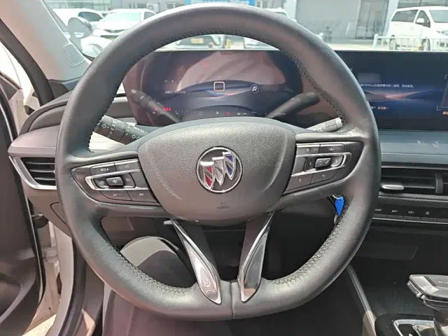 Buick Verano — Фото автомобиля 10