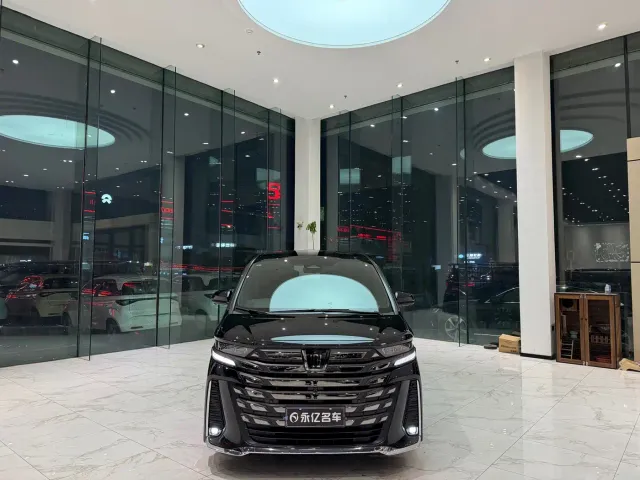 Фотография автомобиля — Toyota Vellfire