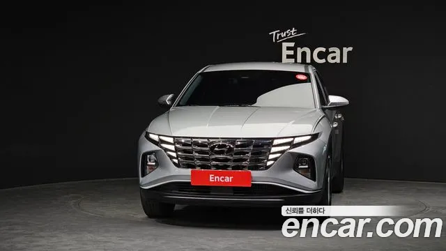 Hyundai Tucson Tucson (NX4) Дизель 2.0 2WD — Фото автомобиля 3